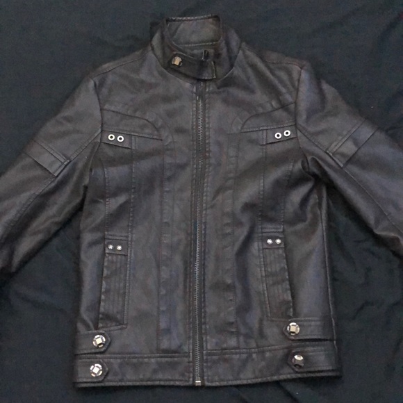 Inside pocket kinda soft inside - Picture 1 of 6